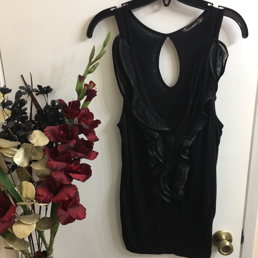 🖤Woman’s Ruffle Tank Top🖤